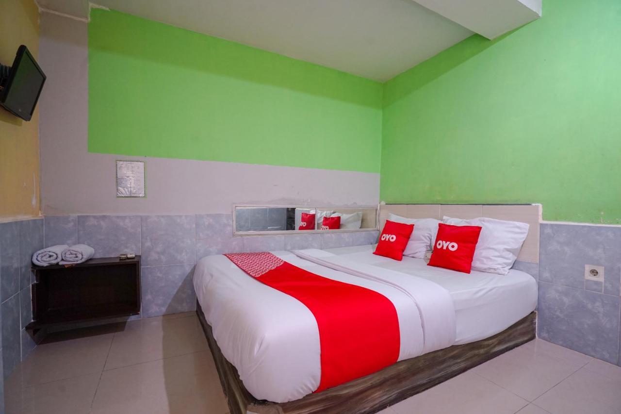 Oyo 1495 Hotel Lendosis Παλεμπάνγκ Εξωτερικό φωτογραφία
